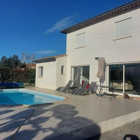 Апартаменты Neuf Avec Acces Piscine *