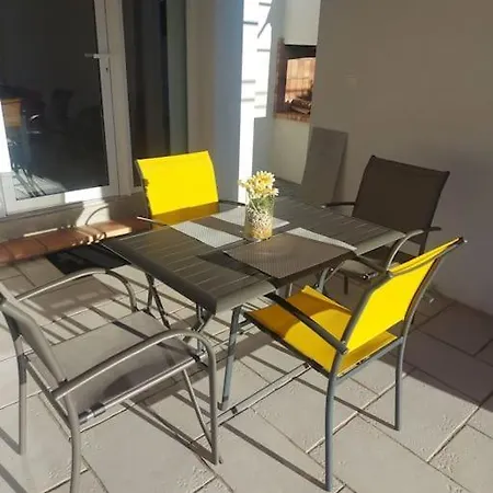 Neuf Avec Acces Piscine Апартаменты Valergues