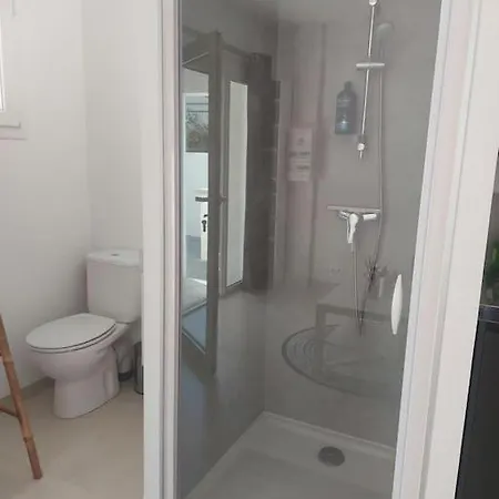 Апартаменты Neuf Avec Acces Piscine Valergues