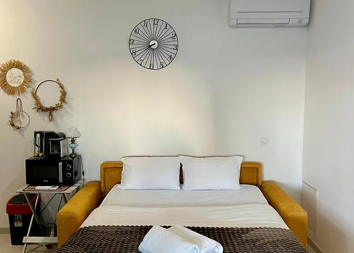 Apartment Neuf Avec Acces Piscine