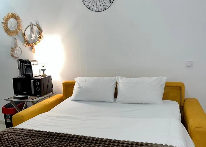 Neuf Avec Acces Piscine Apartment *