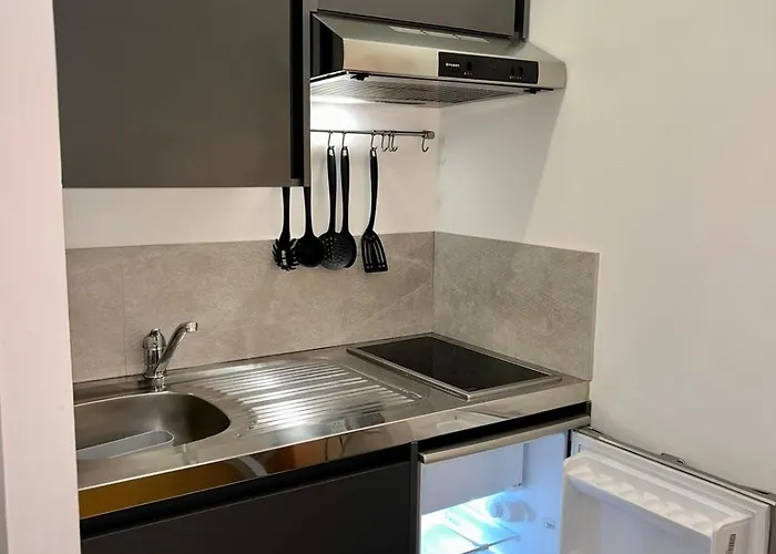 Apartment Neuf Avec Acces Piscine *